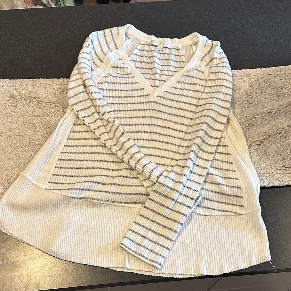 Elegant White and Blue Striped V-Neck Sweater